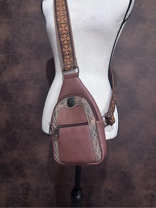 Nocona Handbags - Nocona leather Ivy sling cross body